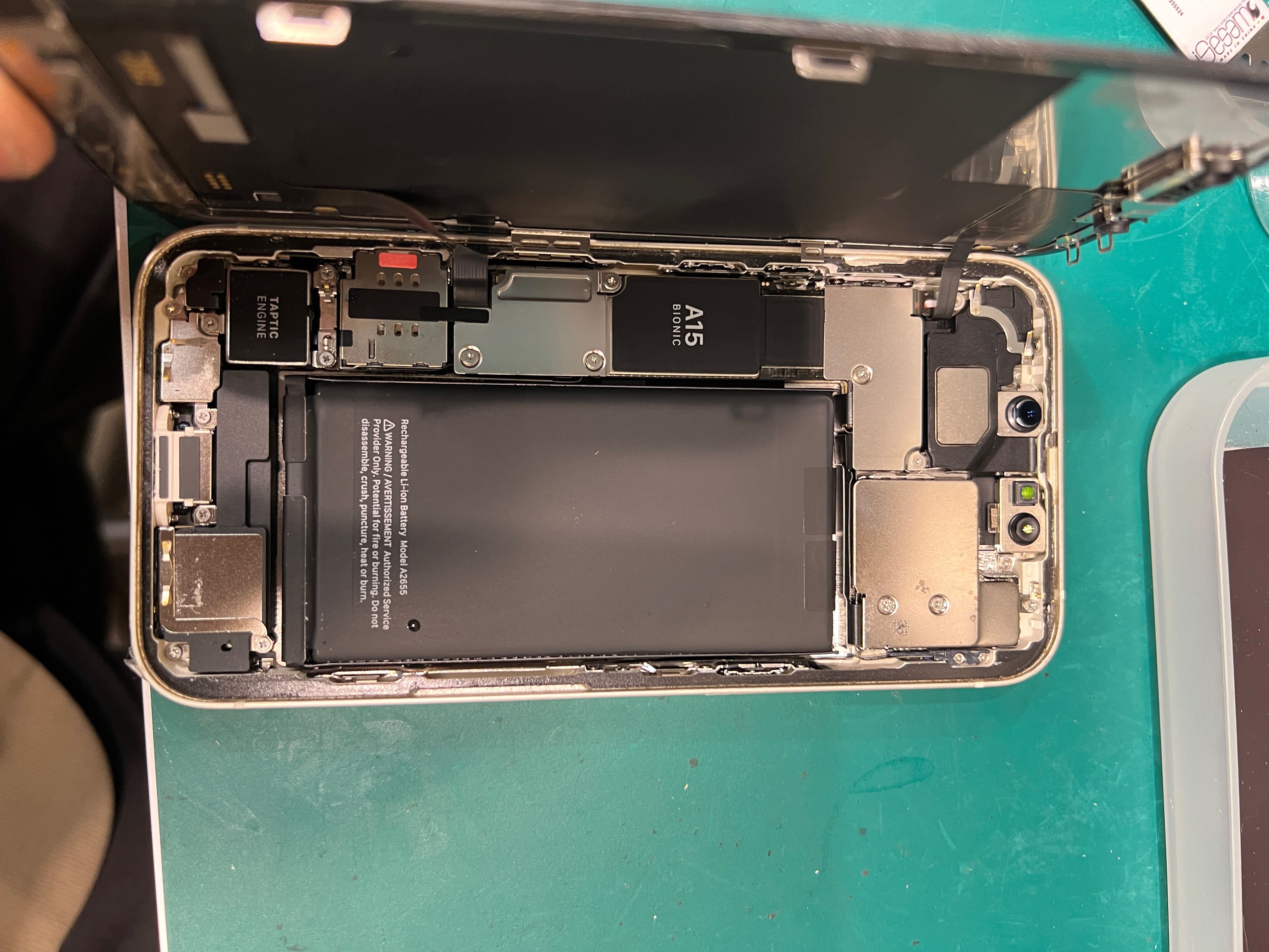 iPhone13（アイフォン）水没復旧修理！洗浄＋画面交換で起動復活！